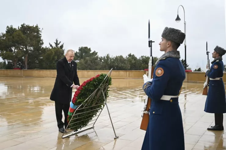 Prezident 20 Yanvar şəhidlərinin xatirəsini yad edib