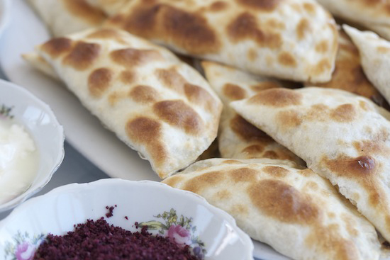 Bakıda at ətindən qutab