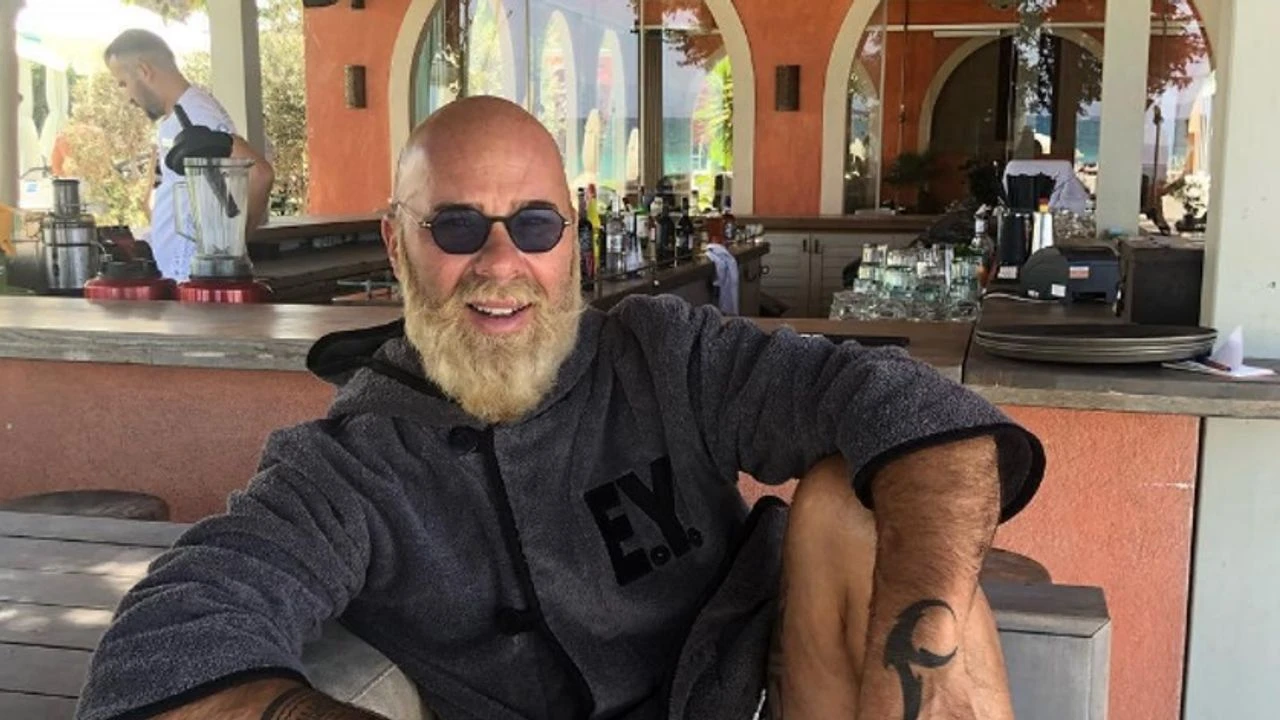 Məşhurlarla bağlı narkotik istintaqı: Esat Yontunç saxlanıldı