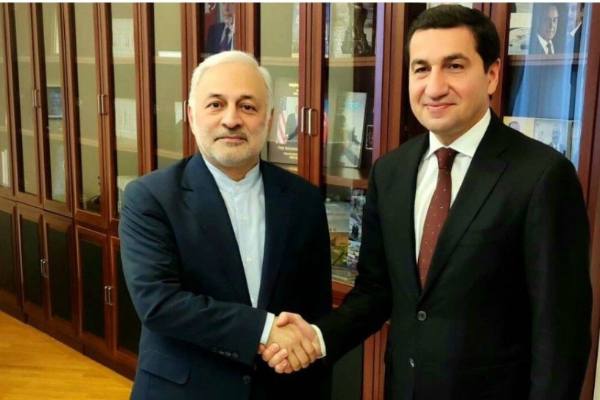 Hikmət Hacıyev İran XİN başçısının müavini ilə görüşüb