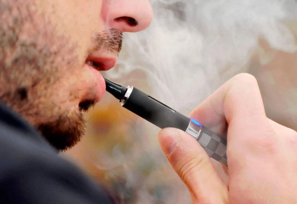 Prezident elektron siqaret qadağasını təsdiqlədi