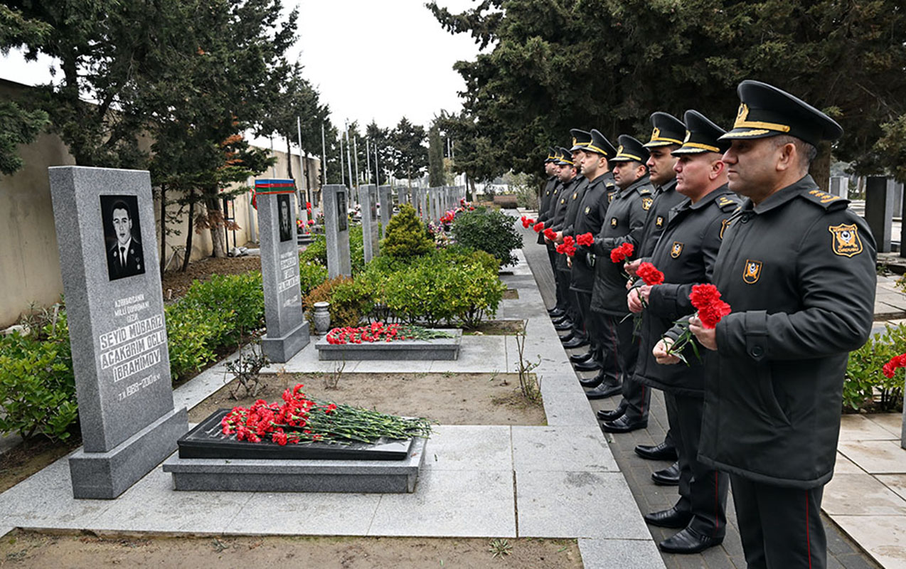 Mübariz İbrahimovun məzarı ziyarət olunub