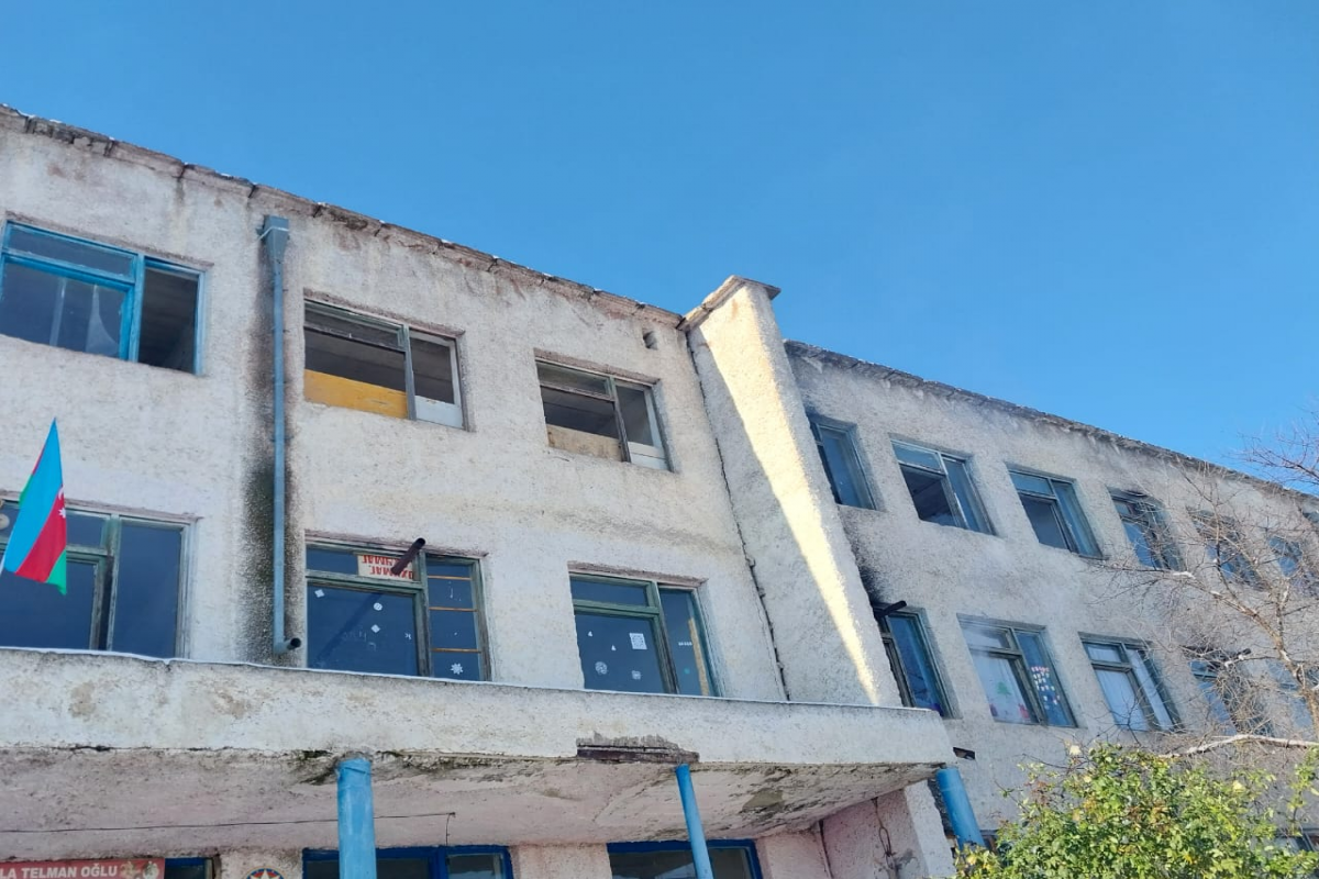 Bərdədə məktəblə bağlı yayılan görüntülər araşdırıldı: Təhsil İdarəsindən açıqlama