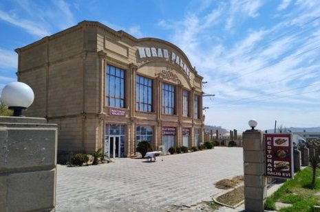 Bu şadlıq evi müəllimini vuran şagirdin ailəsinə məxsusdur