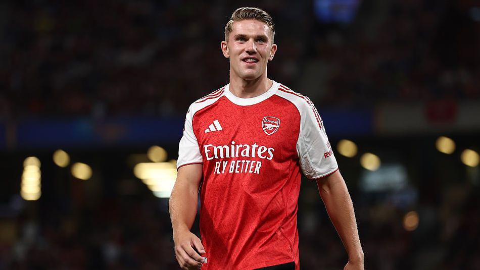 Premyer Liqa: “Arsenal” və “Çelsi”dən qələbə