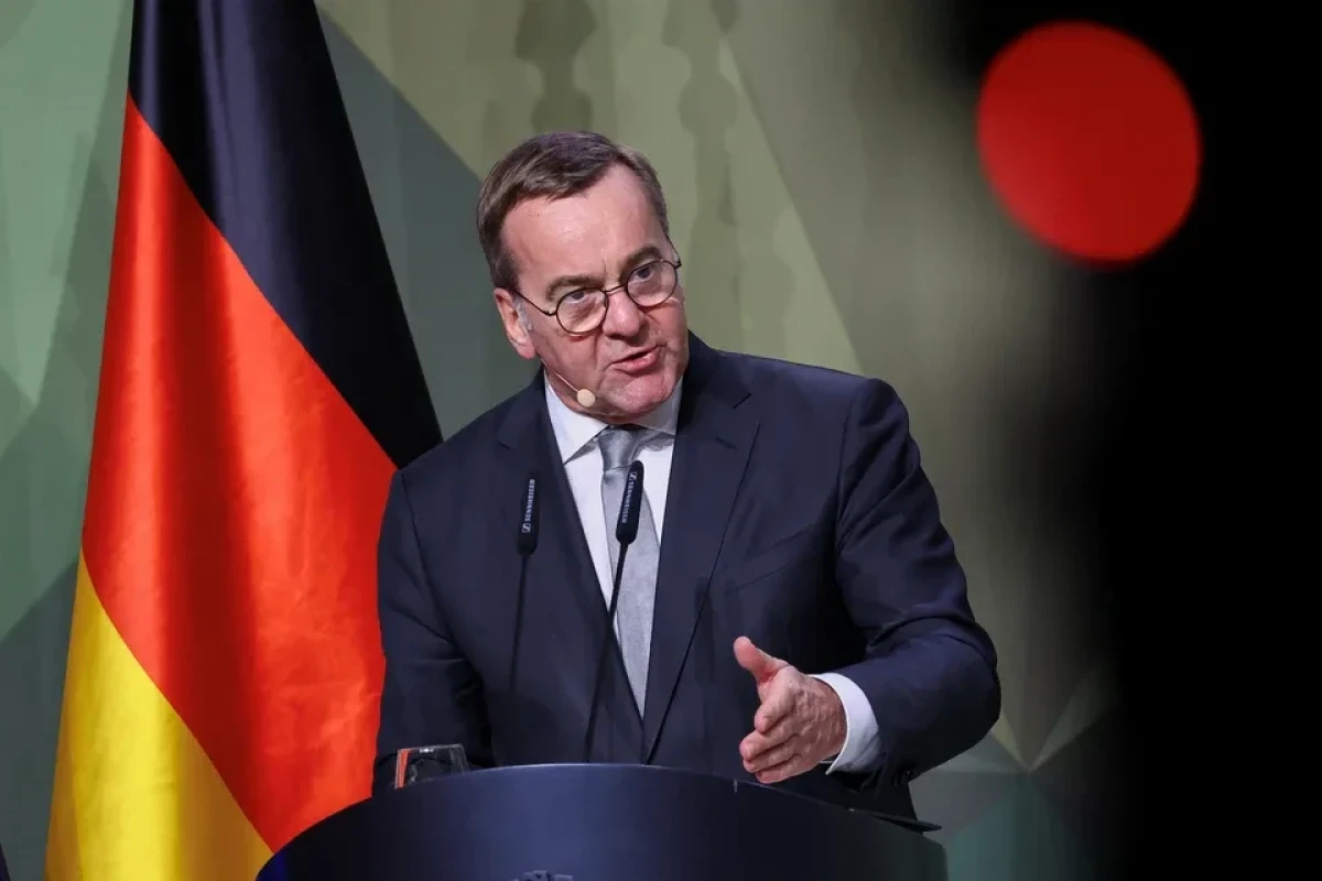 Pistorius: Ukraynaya 60 milyard avro xarici dəstək lazımdır