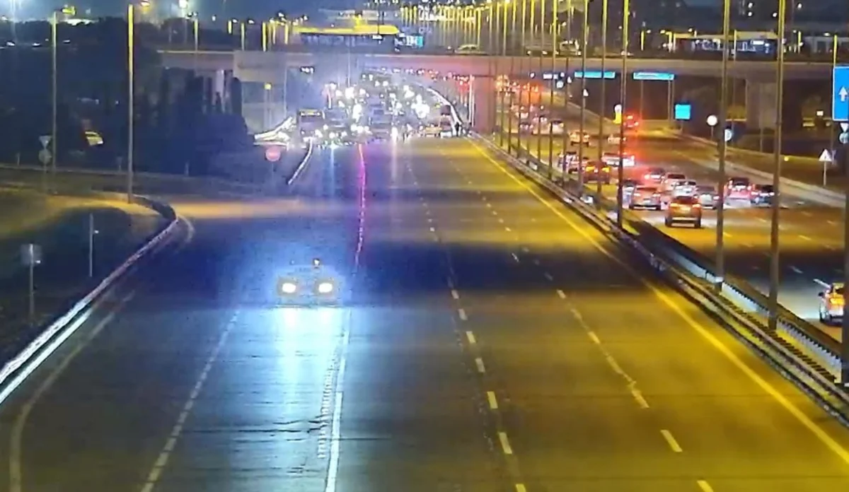 Sürücülərin nəzərinə: Aeroport şosesində nəqliyyatın hərəkətinə məhdudiyyət tətbiq edildi